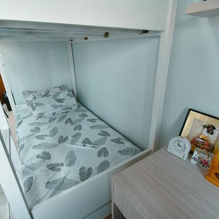 モンテンルパ Cozy Unit With Free Pool, Netflix & Wifi In Alabang Crq3アパートホテル エクステリア 写真